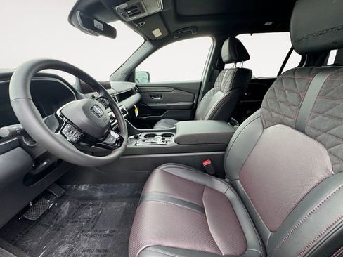 New 2026 Honda Pilot Black Edition image 9