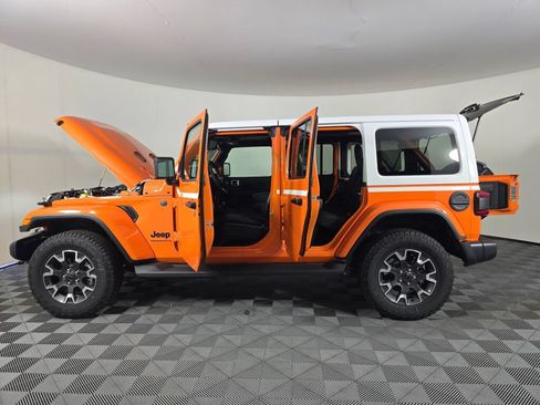 New 2026 Jeep Wrangler Unlimited Sahara w/ Whitecap Package AWD/4WD image 19