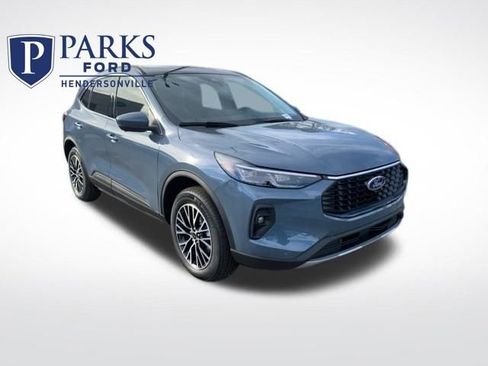 New 2026 Ford Escape SE w/ PHEV Premium Package FWD image 1