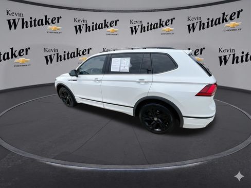 Used 2023 Volkswagen Tiguan SE R-Line AWD/4WD image 6