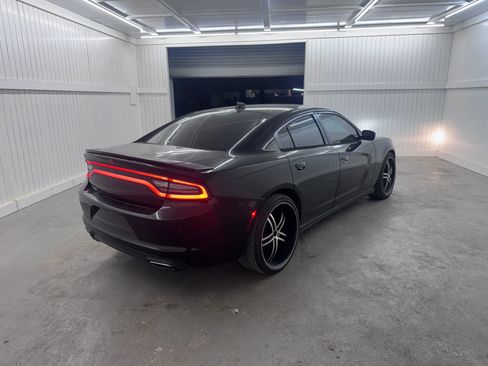 Used 2015 Dodge Charger SXT w/ Plus Group image 5