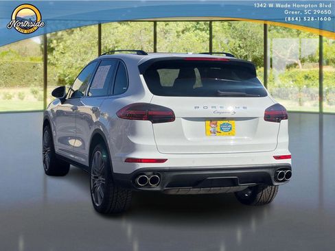 Used 2017 Porsche Cayenne S image 5