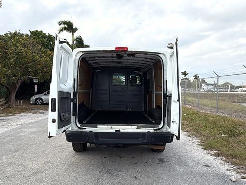 Used 2018 Nissan NV 3500 SV w/ Navigation Package image 19