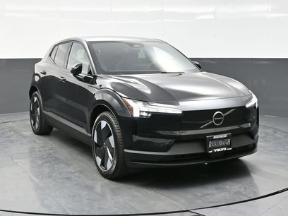 New 2026 Volvo EX30 Plus w/ Protection Package Premier