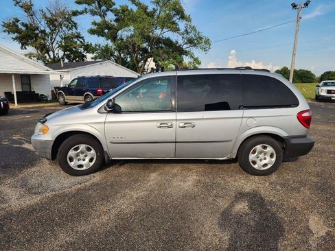 Used 2001 Dodge Caravan SE FWD image 9