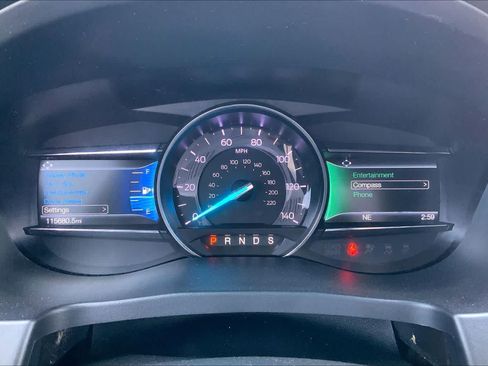 Used 2019 Ford Explorer XLT w/ Equipment Group 201A FWD image 26