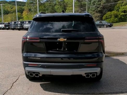 New 2026 Chevrolet Traverse LT w/ LPO, Floor Liner Package image 7