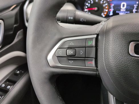 Certified 2025 Jeep Compass Limited image 24