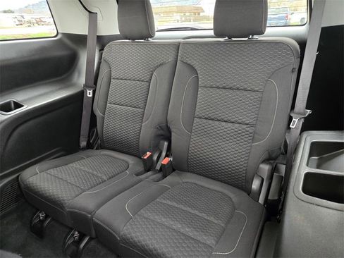 Used 2018 GMC Acadia SLE image 11