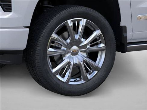 New 2026 Chevrolet Silverado 1500 High Country AWD/4WD image 9