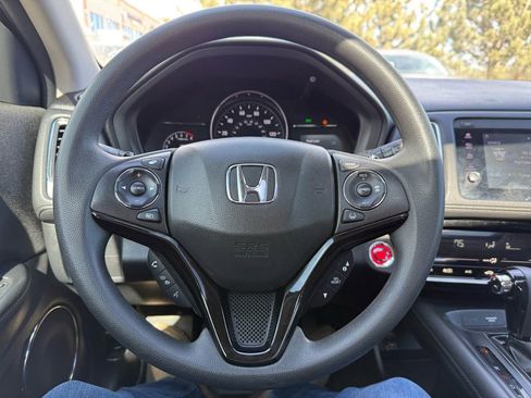Used 2022 Honda HR-V EX image 30
