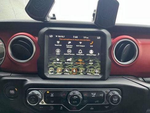 Used 2022 Jeep Wrangler Unlimited Rubicon w/ LED Lighting Group AWD/4WD image 26