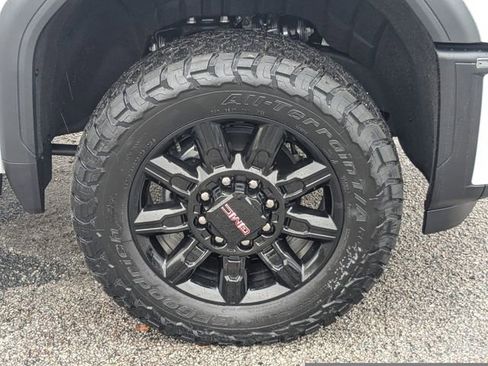 New 2026 GMC Sierra 2500 AT4 w/ AT4 Premium Plus Package image 11