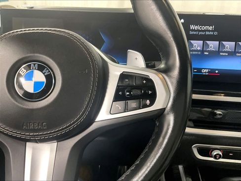 Used 2023 BMW X7 xDrive40i w/ Executive Package image 25