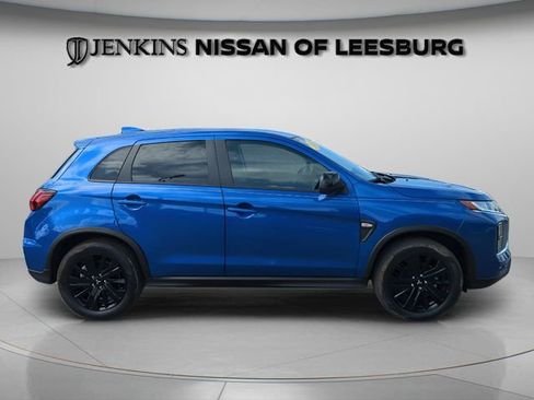 Used 2025 Mitsubishi Outlander Sport LE AWD/4WD image 5