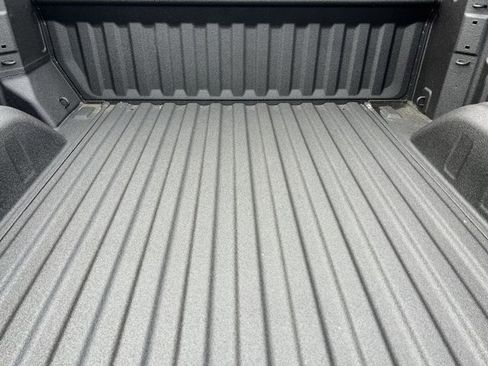 Used 2024 Chevrolet Silverado 1500 Custom w/ Dark Appearance Package image 26