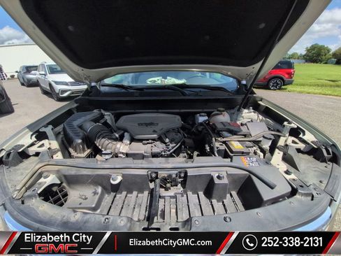 Used 2023 GMC Acadia SLT FWD image 24