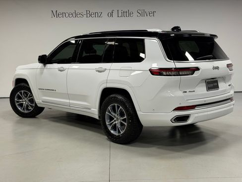 Used 2023 Jeep Grand Cherokee L Summit AWD/4WD image 3