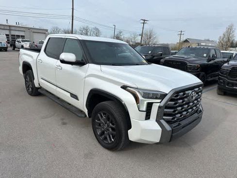 Used 2025 Toyota Tundra Platinum image 25