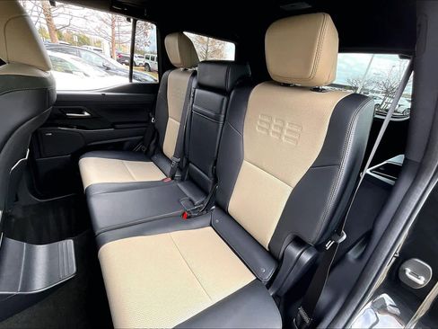 Used 2024 Lexus GX 550 Overtrail+ image 18