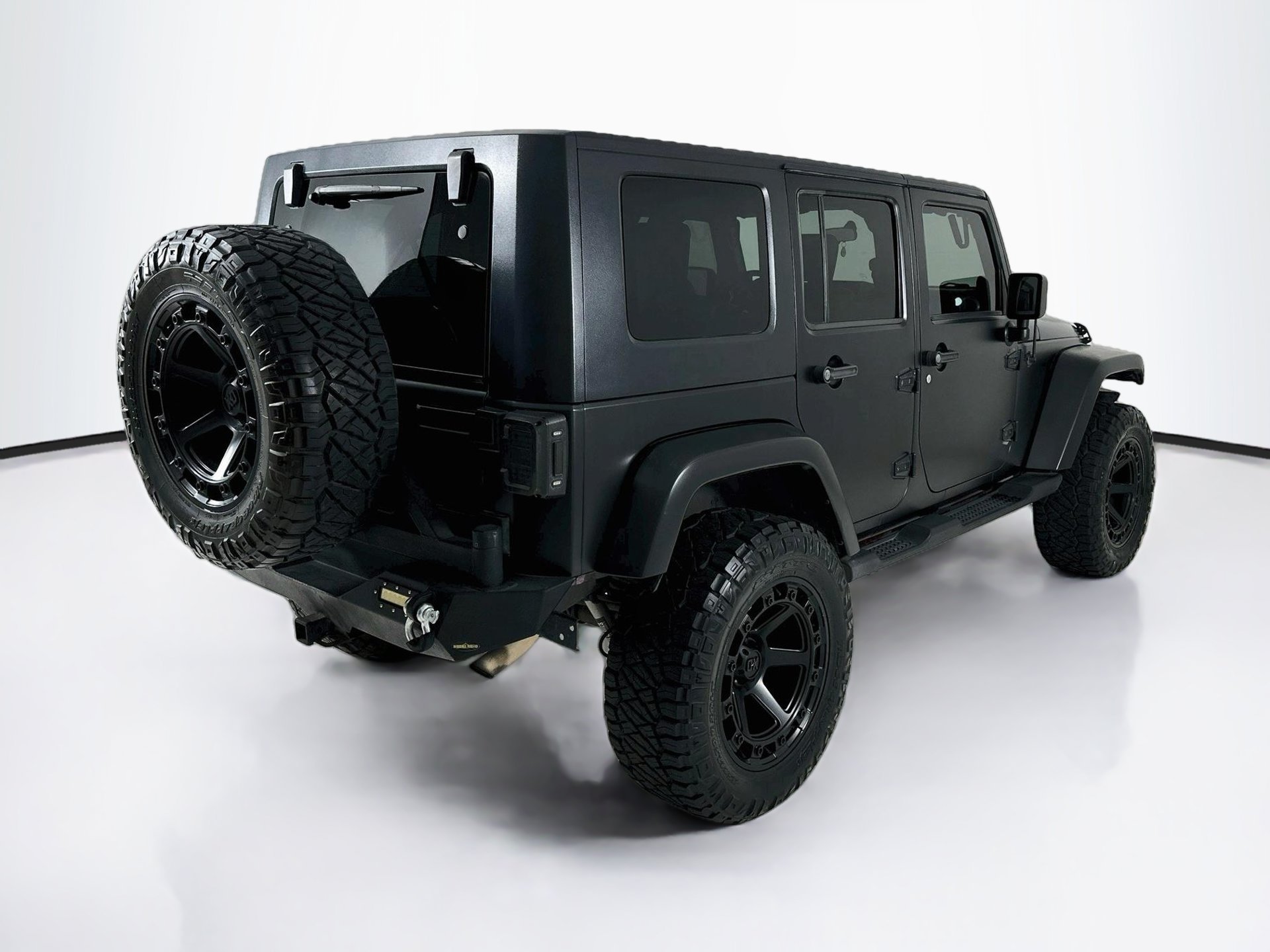 Used 2010 Jeep Wrangler Unlimited Sahara w/ Trailer Tow Group AWD/4WD image 8