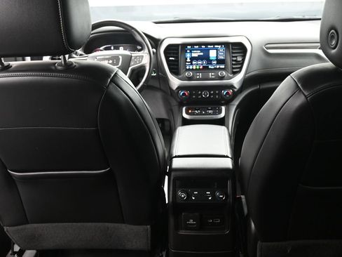 Used 2022 GMC Acadia SLT w/ Technology Package image 14