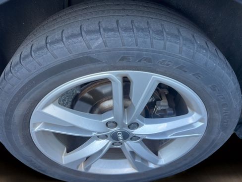 Used 2020 Audi Q3 2.0T Premium w/ Convenience Package image 18