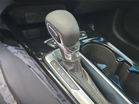 Used 2024 Chevrolet Trax LT w/ Driver Confidence Package image 19