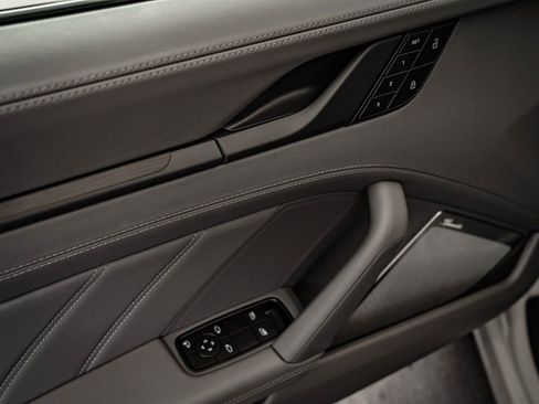 Certified 2022 Porsche 911 Targa 4 GTS image 40