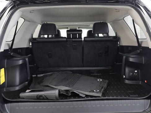 Used 2017 Toyota 4Runner Limited image 18