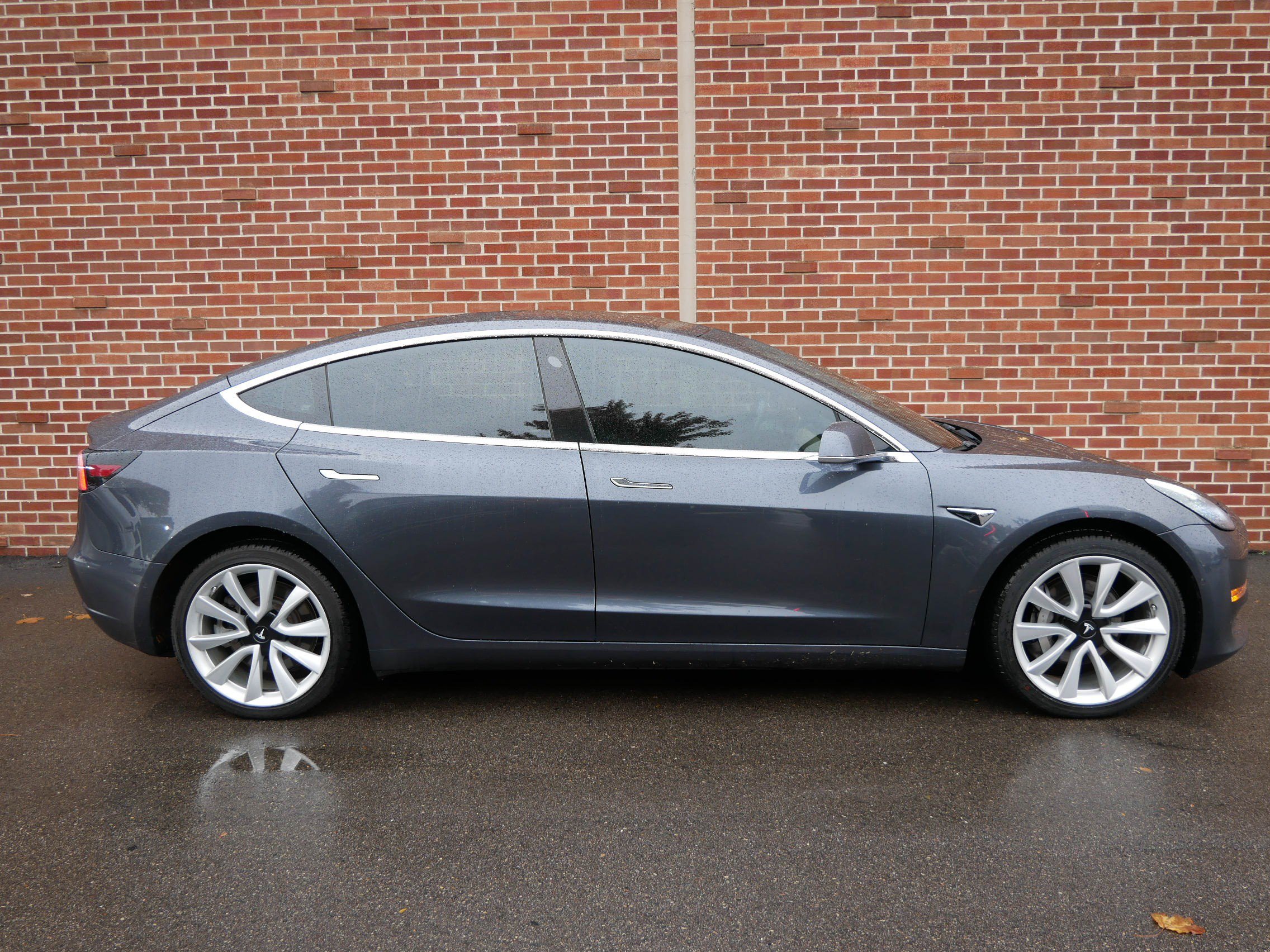Used 2018 Tesla Model 3 Long Range AWD/4WD image 26