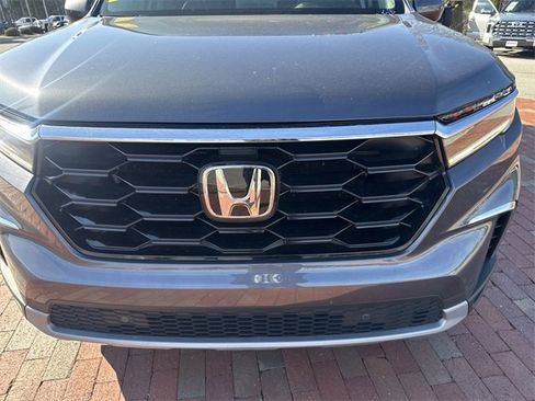 Certified 2024 Honda Pilot Touring image 22