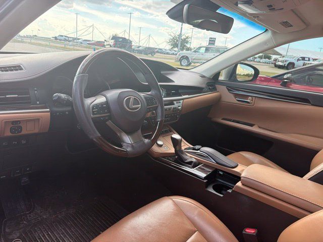 Used 2016 Lexus ES 350 w/ Luxury Package w/Wood Trim FWD image 15
