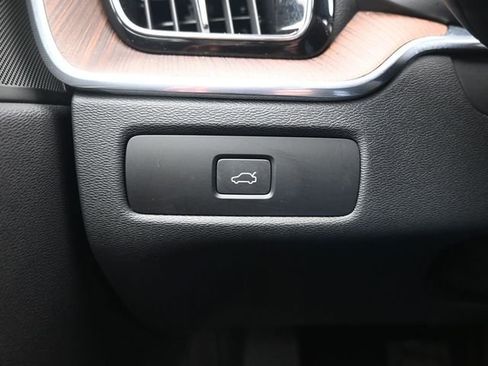 Used 2023 Volvo XC60 B5 Plus w/ Climate Package image 26