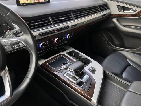 Used 2019 Audi Q7 2.0T Premium w/ Convenience Package AWD/4WD image 12