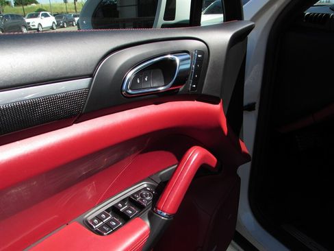Used 2016 Porsche Cayenne GTS AWD/4WD image 6