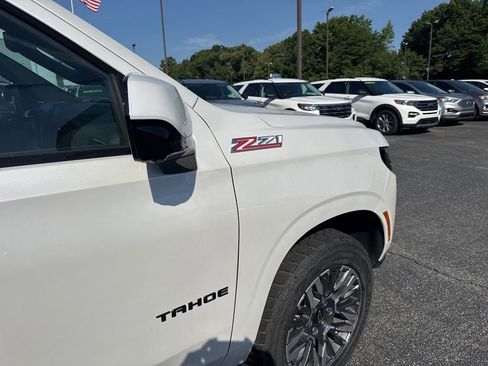 Used 2025 Chevrolet Tahoe Z71 AWD/4WD image 11