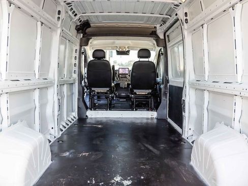 Used 2023 RAM ProMaster 2500 w/ Premium Convenience Group (B) FWD image 29