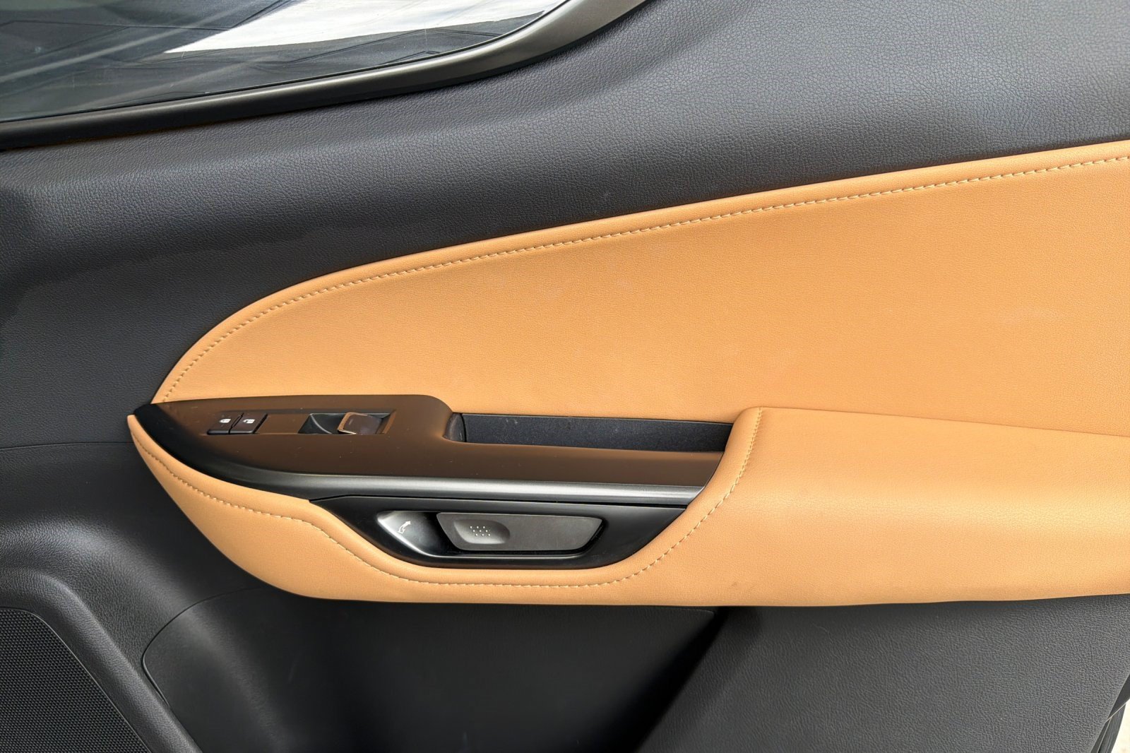 Certified 2025 Lexus NX 350 AWD w/ Cold Area Package image 22