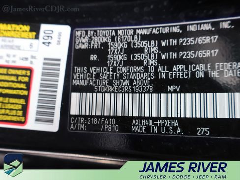 Used 2024 Toyota Sienna LE FWD image 37