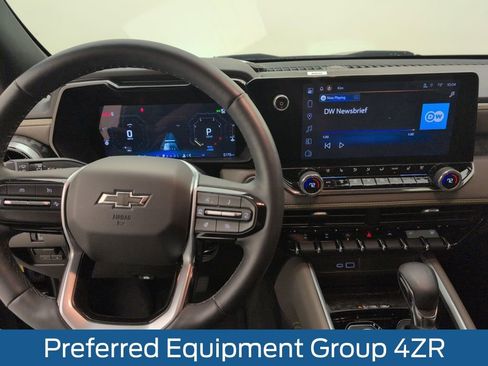 Used 2025 Chevrolet Colorado ZR2 w/ Technology Package image 24