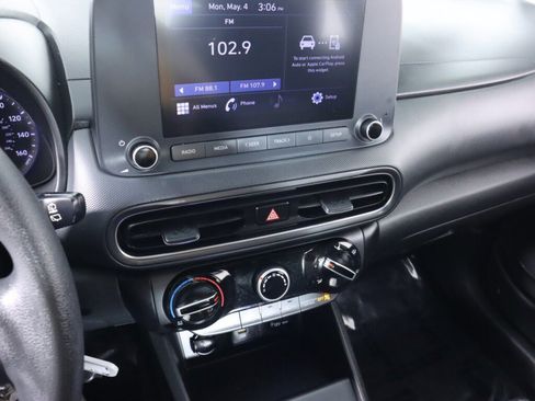 Used 2022 Hyundai Kona SE w/ Cargo Package AWD/4WD image 16
