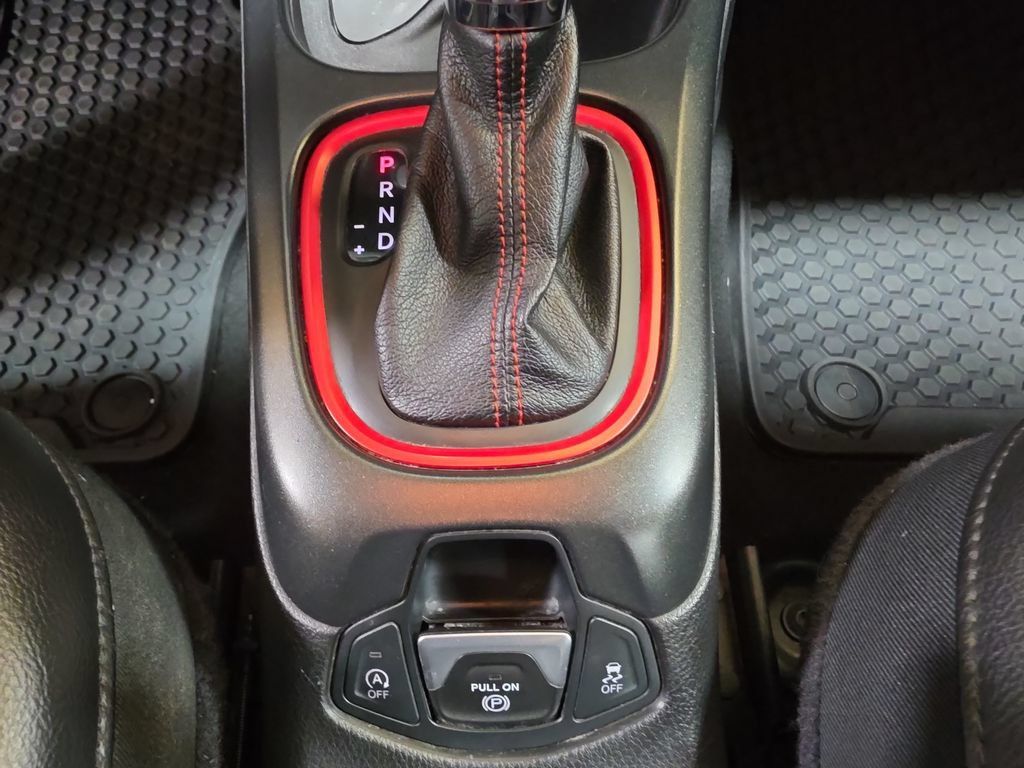 Used 2020 Jeep Compass Trailhawk w/ Leather Interior Group AWD/4WD image 19