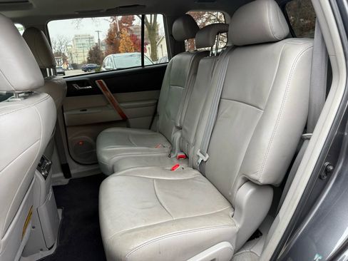 Used 2010 Toyota Highlander Limited image 14