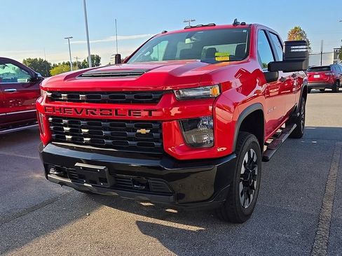 Used 2020 Chevrolet Silverado 2500 Custom w/ Custom Value Package AWD/4WD image 1
