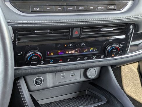 Certified 2022 Nissan Rogue SL w/ SL Premium Package image 26