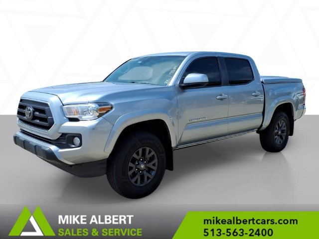 Used 2022 Toyota Tacoma SR5 AWD/4WD image 3