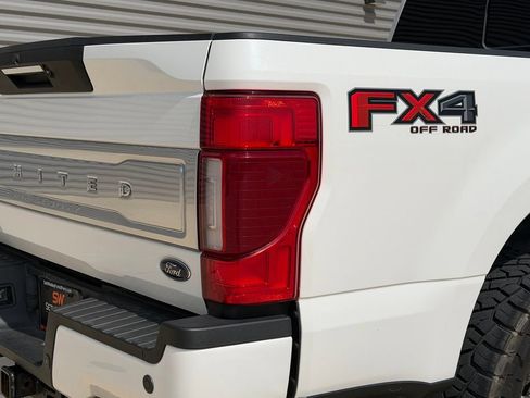 Used 2022 Ford F250 Limited AWD/4WD image 11