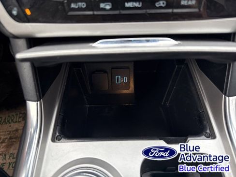 Used 2022 Ford Explorer XLT w/ Equipment Group 202A image 25