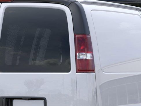 New 2026 Chevrolet Express 2500 w/ Driver Convenience Package RWD image 11